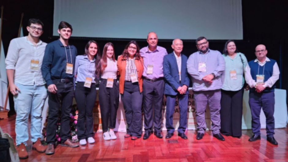 Equipe premiada no Congresso Paulista de Fitopatologia; foto: acervo pessoal