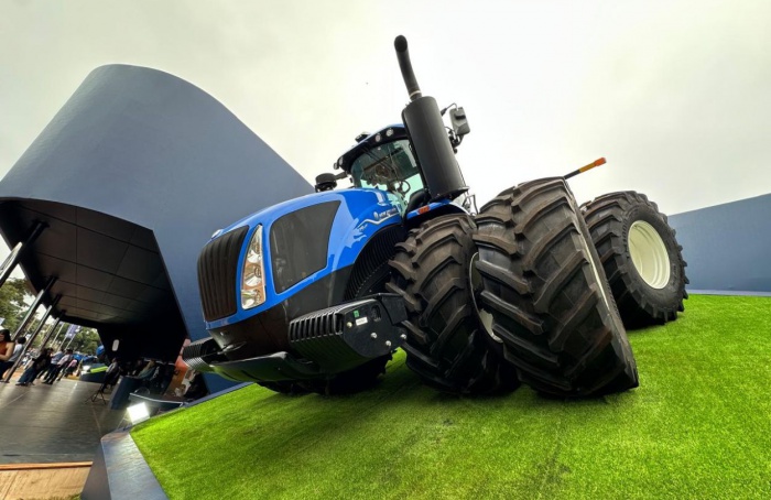 New Holland lança 15 produtos na Agrishow 2025