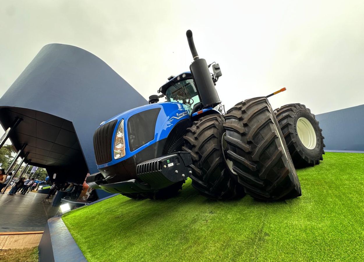 New Holland lança 15 produtos na Agrishow 2025