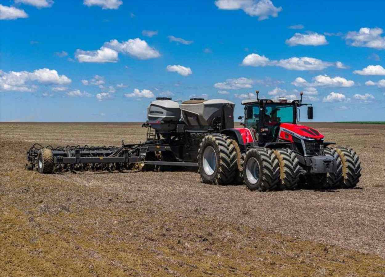 MF 9S lidera novidades da Massey Ferguson na Bahia Farm Show