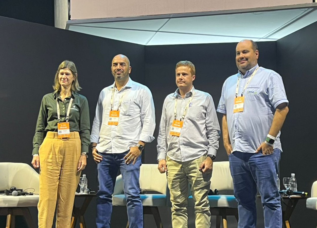 Pesquisadores durante apresentação no&nbsp;Congresso Brasileiro do Algodão