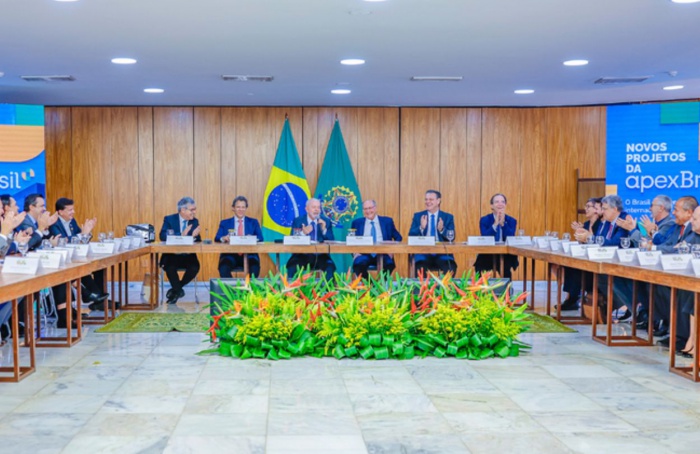 Governo Federal firma convênios para impulsionar exportações do agro brasileiro