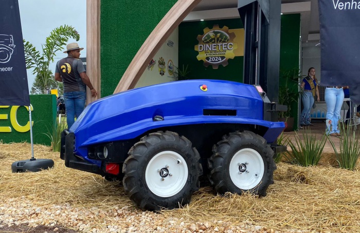 Meta apresenta robô autônomo de coleta de solo Armadillo na Dinetec
