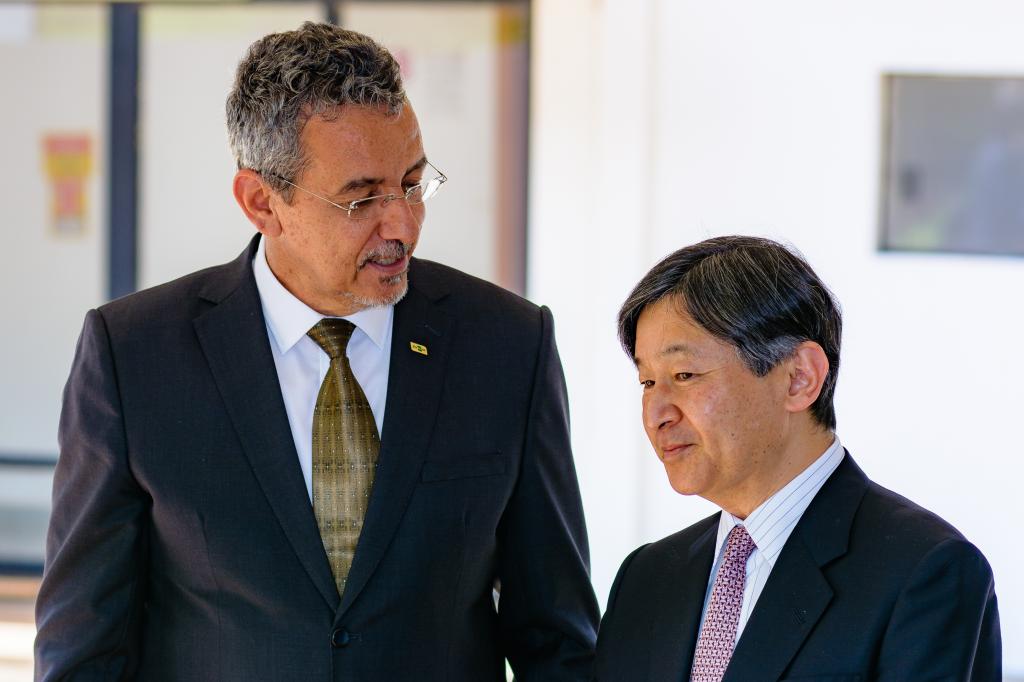 Príncipe Naruhito visita Embrapa e conhece avanços da pesquisa brasileira