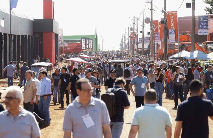 Agrishow 2025 bate recorde e movimenta R$ 14,6 bi em negócios