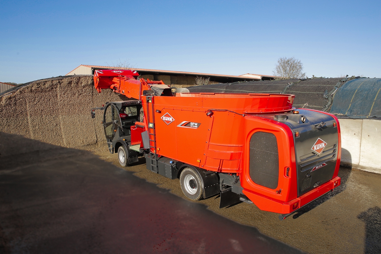A fresa da SPW possui as mesmas características da SPV, com altura máxima de 6 m e esteira de 80 cm de largura