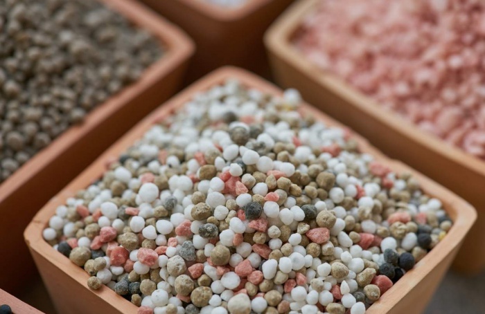Texto aprova equiparação de fertilizantes a minerais críticos