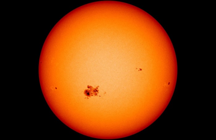 Manchas solares afetam a população de Helicoverpa armigera?