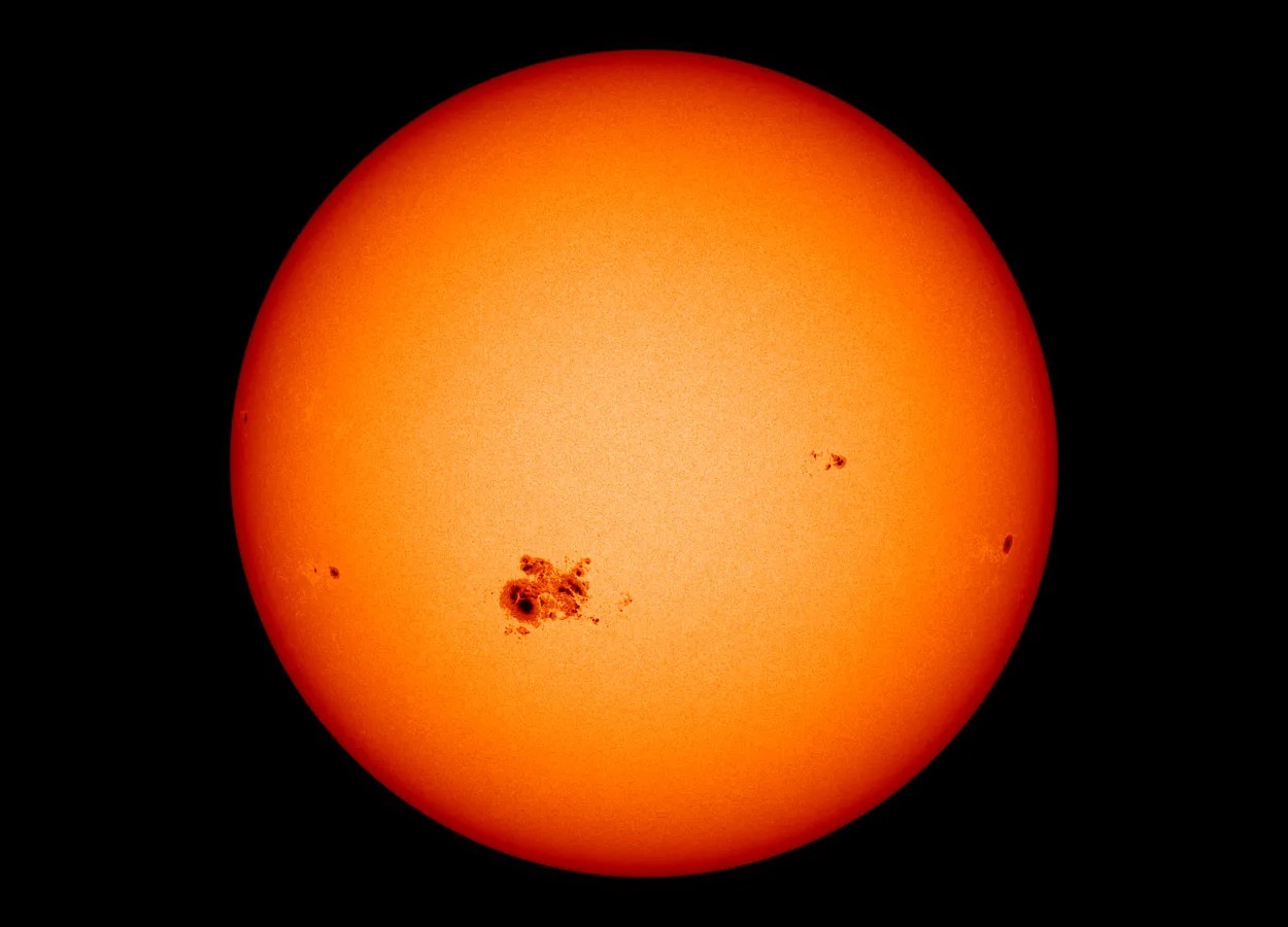 Manchas solares afetam a população de Helicoverpa armigera?