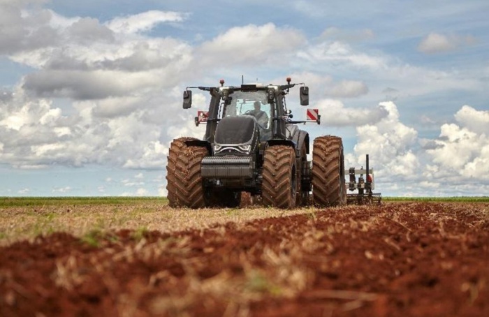 Tecnologias em tratores podem reduzir custos na safra 2026