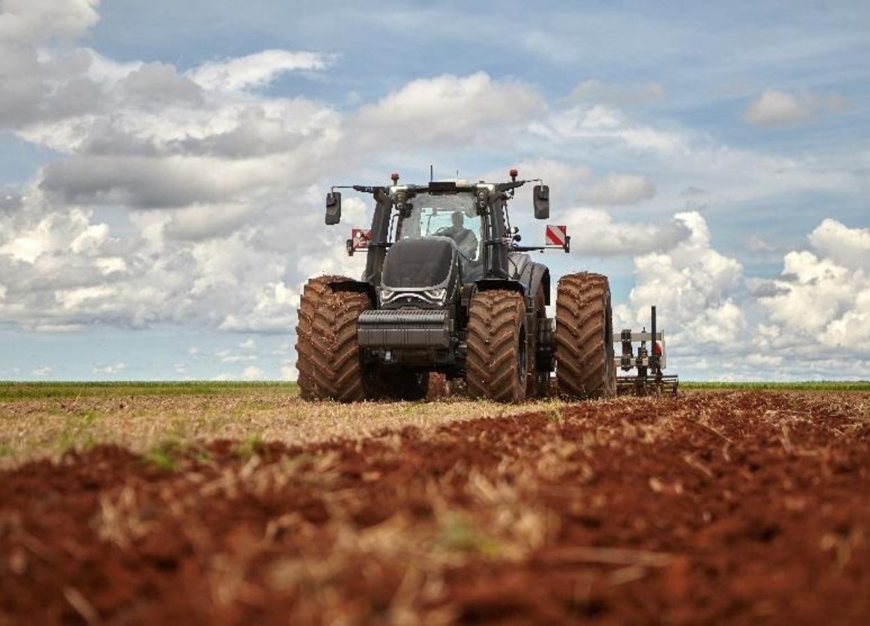 Las tecnologías en tractores podrían reducir costos en la cosecha 2026.