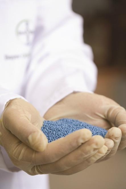 Bayer e Sementes Falcão estabelecem parceria para o tratamento industrial de sementes
