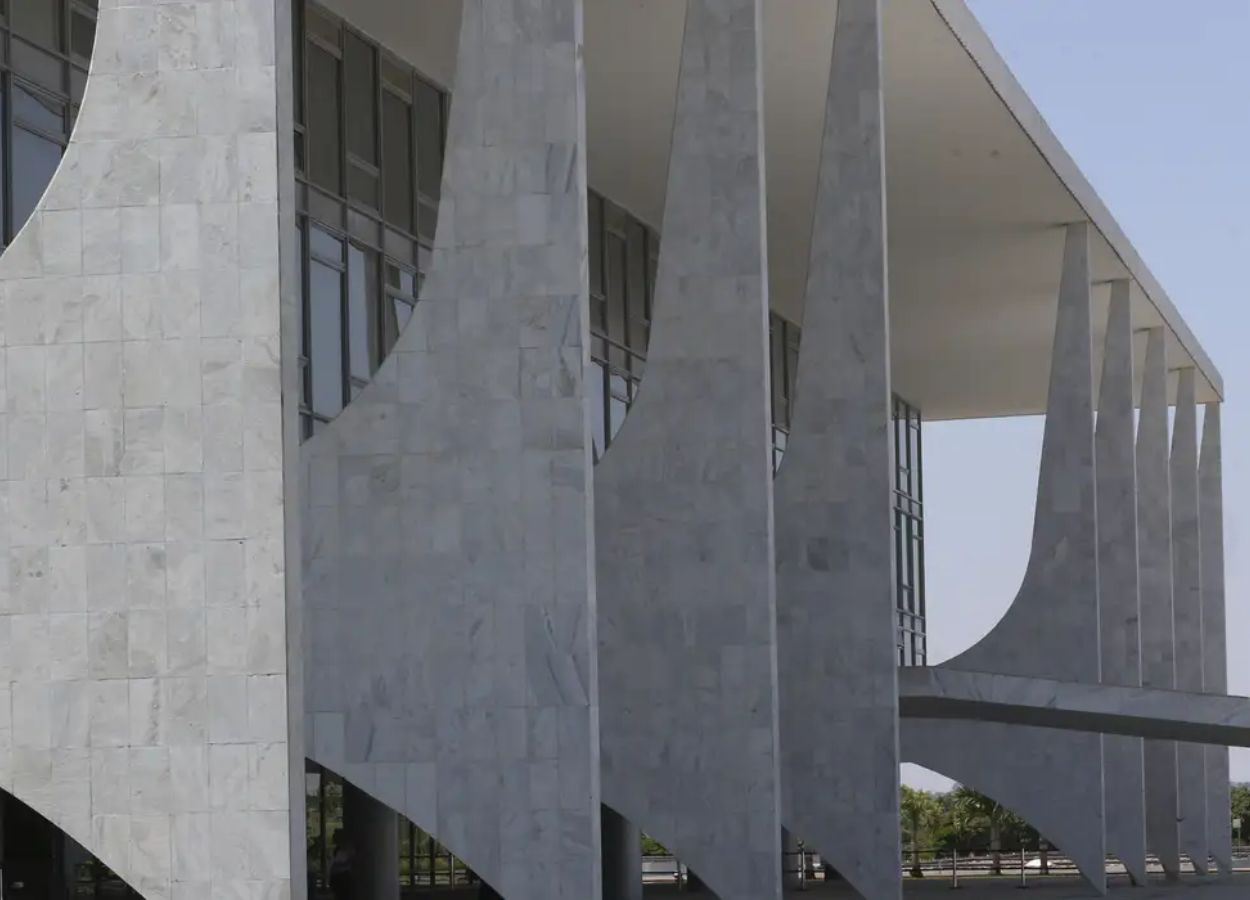 Governo abre processo de reciprocidade contra tarifas dos EUA
