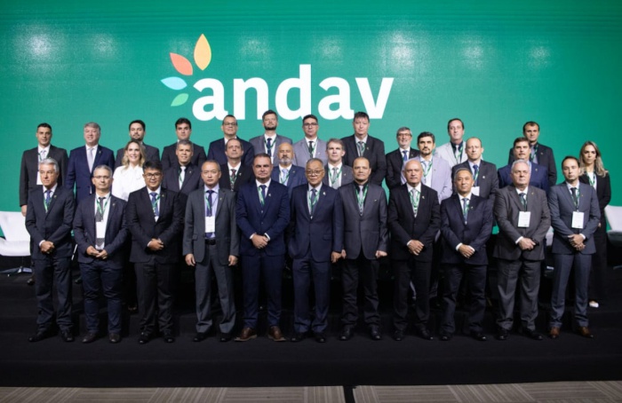 Conselho diretor da Andav para 2024-25 toma posse