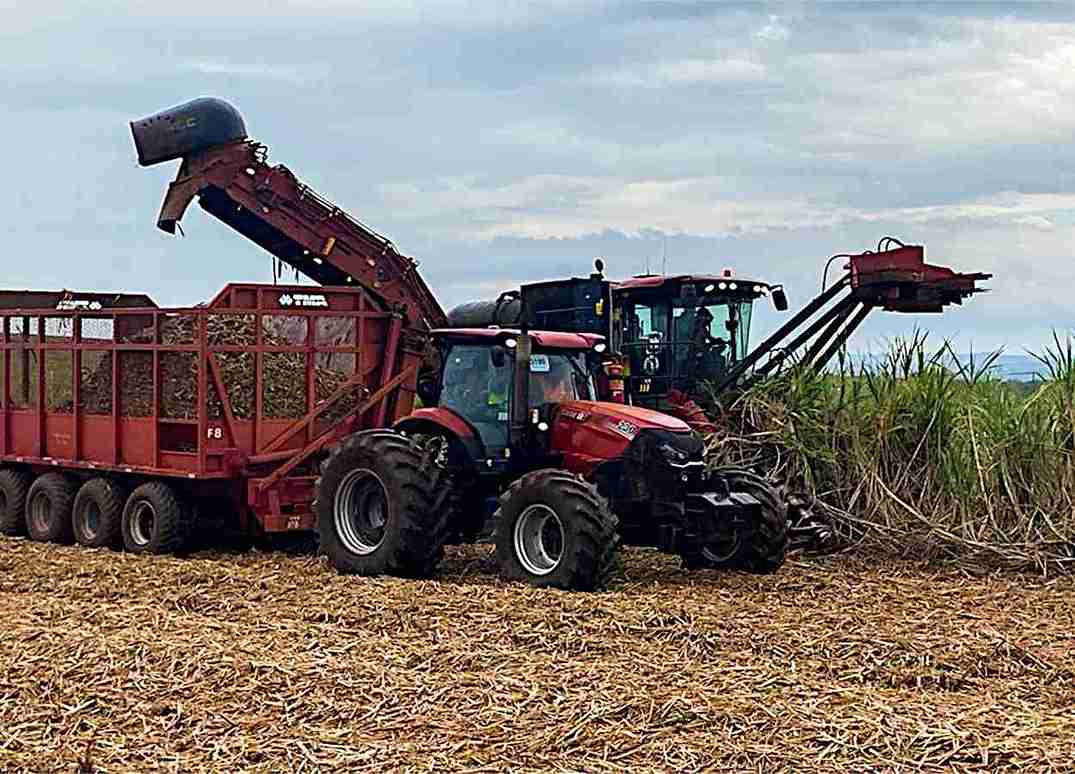 Case IH testa trator a etanol em parceria com a São Martinho