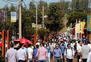 ESPECIAL AGRISHOW: Avant-première de demonstrações de campo mostra a tecnologia no agronegócio