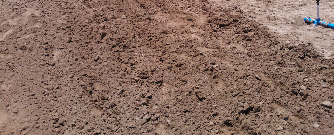 Subsolagem em solos com diferentes percentuais de umidade.