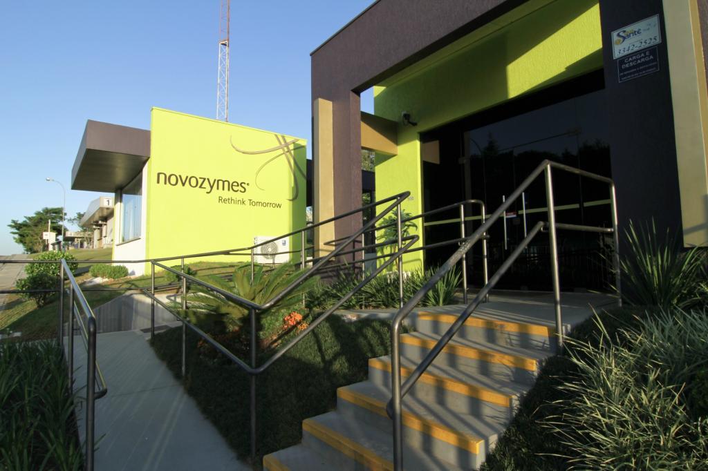 Novozymes comemora 30 anos de inauguração da unidade industrial no Brasil