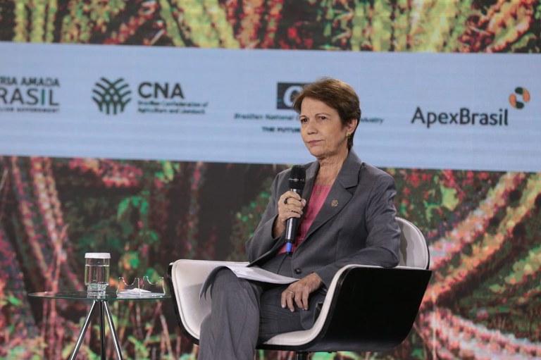 Agropecuária é parte da solução para mudanças climáticas, diz Tereza Cristina na abertura da COP26