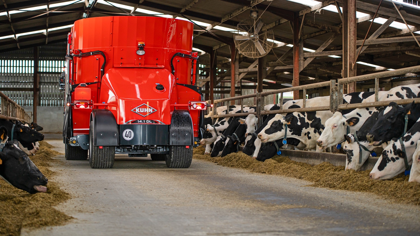 A descarga pode ser realizada pelos dois lados da máquina