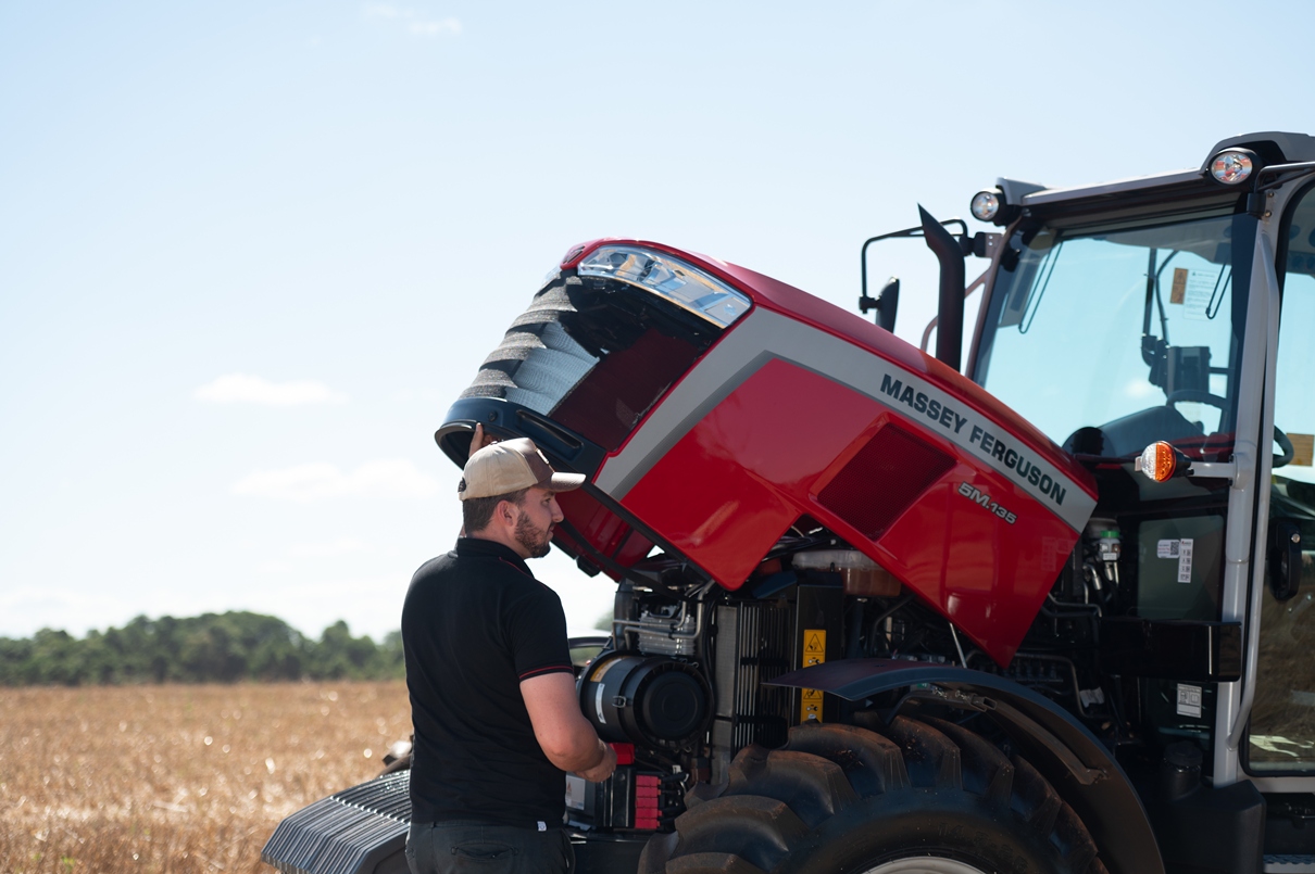 A nova série MF 5M agrupa cinco modelos que cobrem a faixa de potência entre105 cv e 145 cv: MF 5M.105, MF 5M.115, MF 5M.125, MF 5M.135 e MF 5M.145