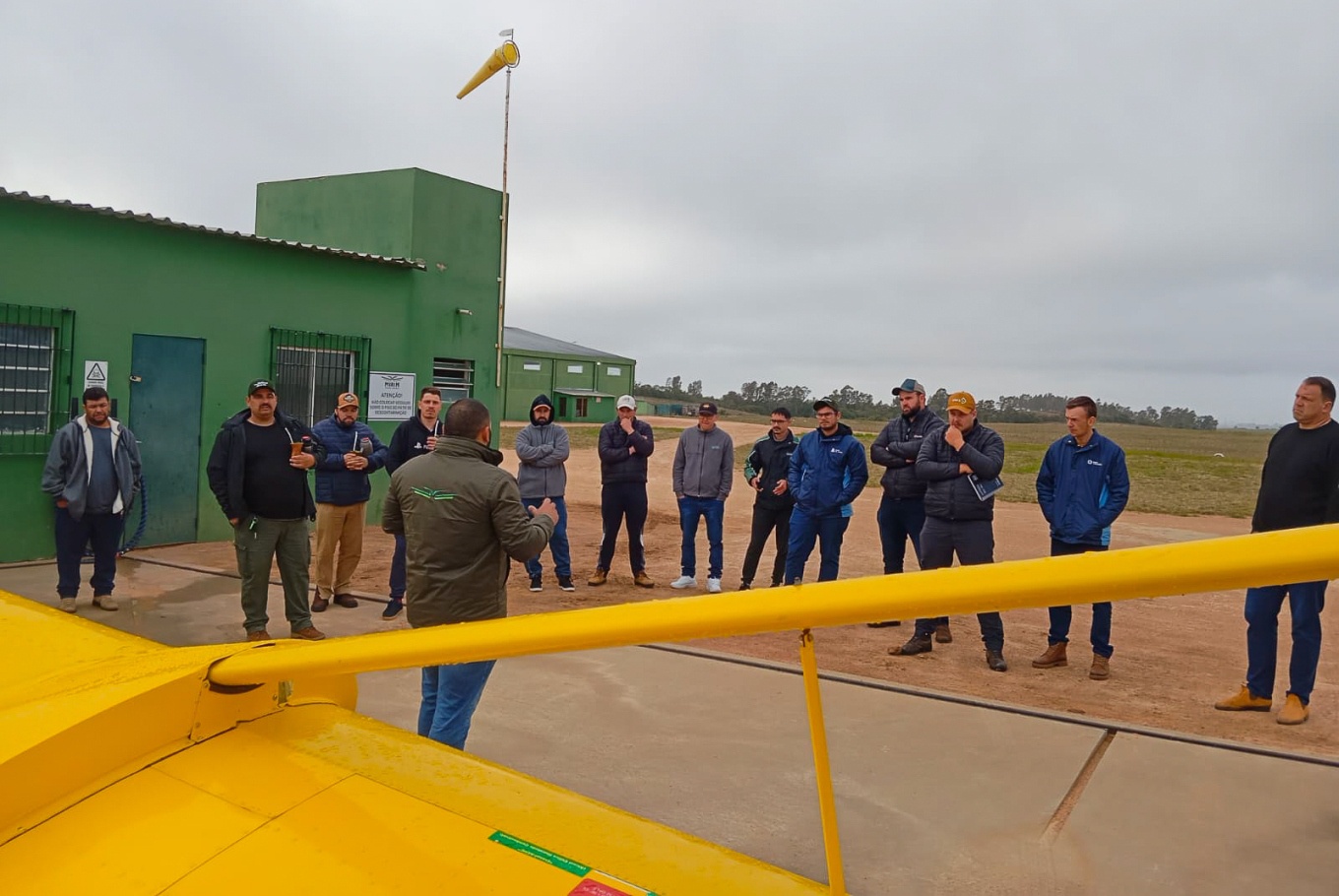 Novo curso em aviação agrícola será realizado em agosto
