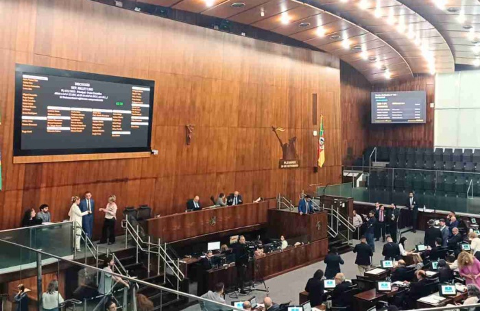 Assembleia aprova uso de taxa para apoiar produtores de arroz