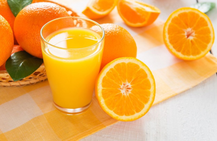 Estoques de suco de laranja mostram recuperação, mas cenário de oferta segue desafiador