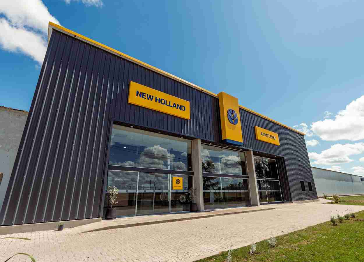 New Holland expande rede Smart Dealer em Santa Fe