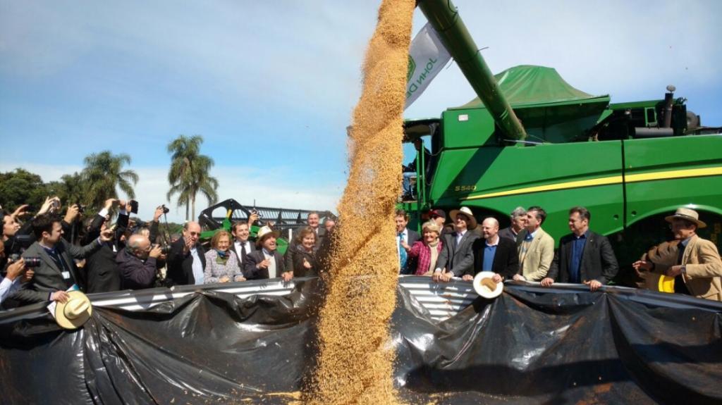 John Deere participa do encerramento oficial da colheita de soja no Brasil