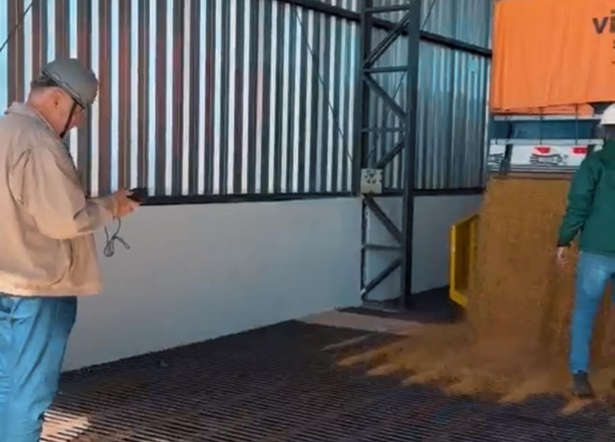 Nova unidade da Cotrisul recebe a primeira carga de soja