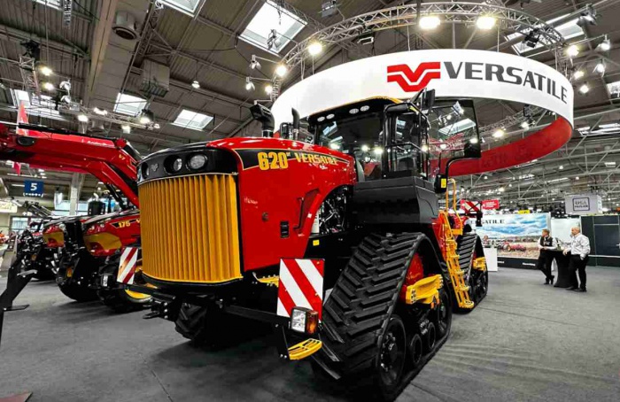 DeltaTrack lidera exposição da Versatile na Agritechnica 2025