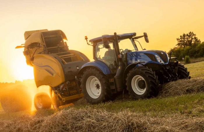 New Holland lança enfardadoras Roll-Belt Plus