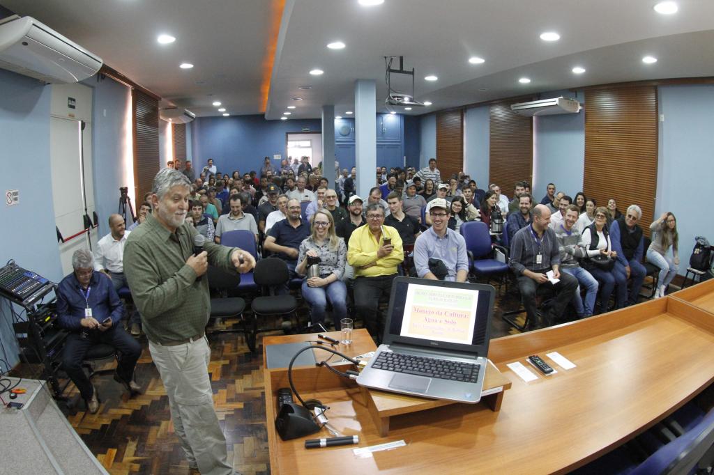 Seminário da Soja destaca recomendações para adequação aos sistemas de produção