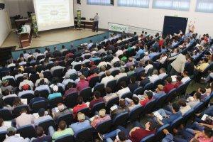 Simpósio da Soja reúne mais de 400 participantes em Naviraí, MS