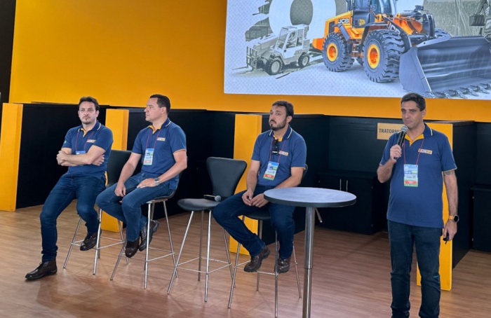 Carregadeira 437ZX AGRI da JCB chega ao Brasil