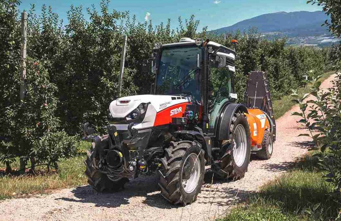 Steyr lança linha Spezial F CVT para cultivos perenes