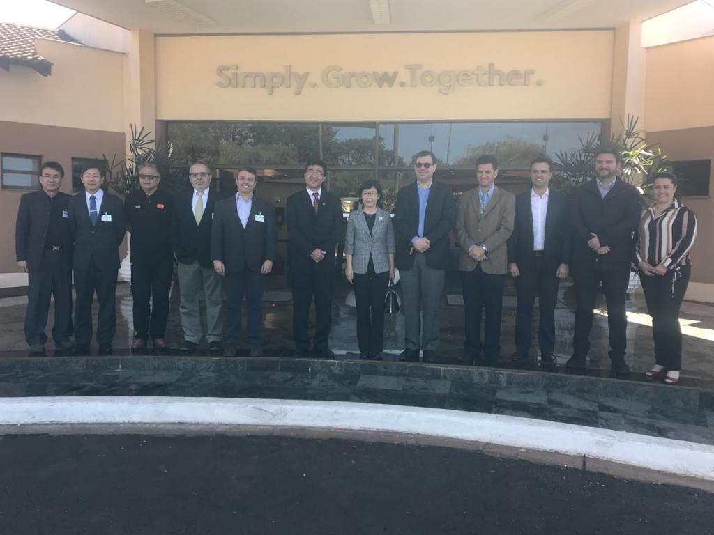 Cônsul geral da China visita a Adama Brasil para conhecer os investimentos realizados em Londrina (PR)