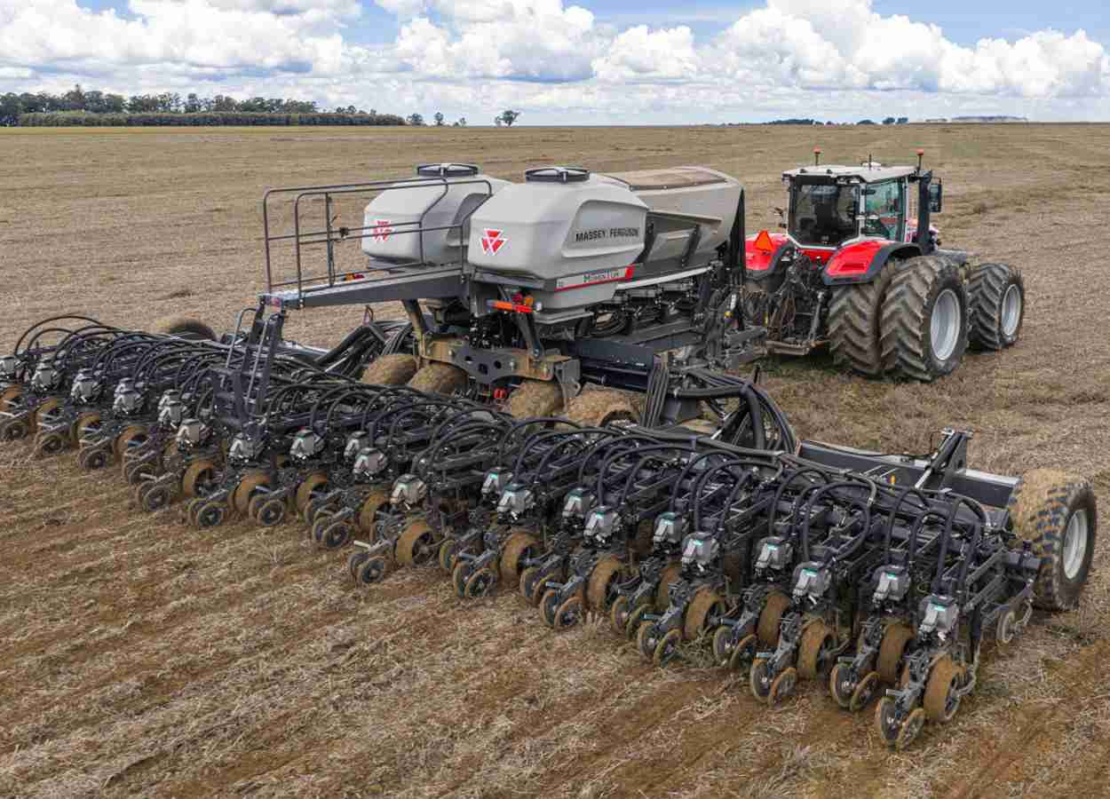 Massey Ferguson apresenta plantadeira Momentum de 30 e 40 linhas