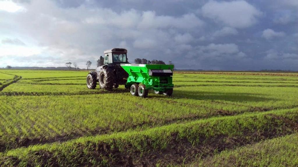 Distribuidor de adubo com tecnologia de precisão será destaque no 1º Força no Campo