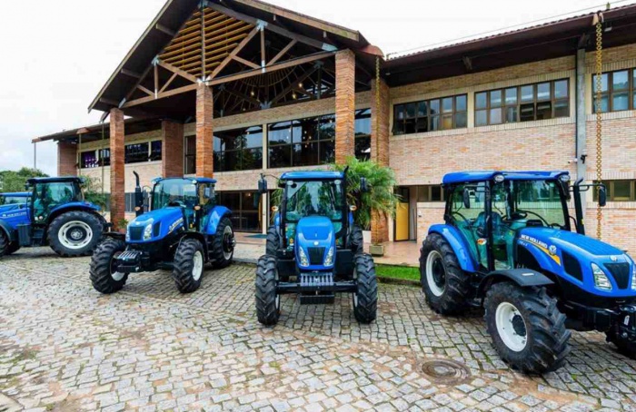 New Holland e PUCPR firmam parceria de modernização