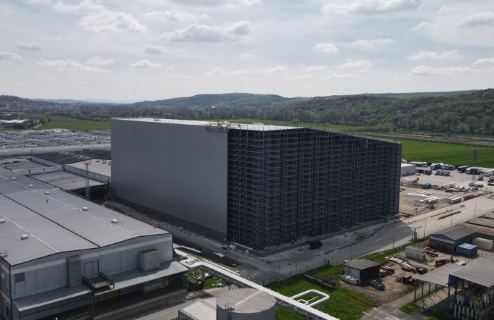 Continental inaugura armazém automatizado na República Tcheca