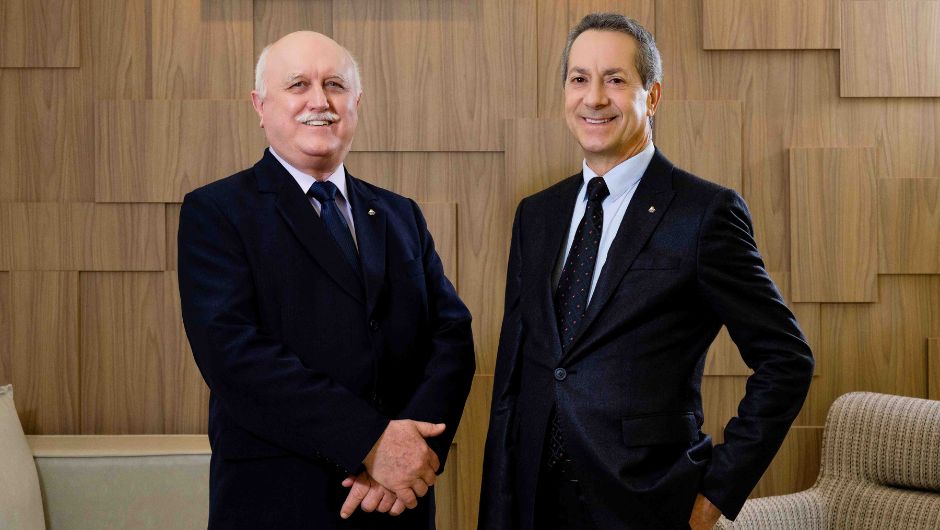 Vice-presidente da Aurora Coop Marcos Antonio Zordan e o presidente Neivor Canton