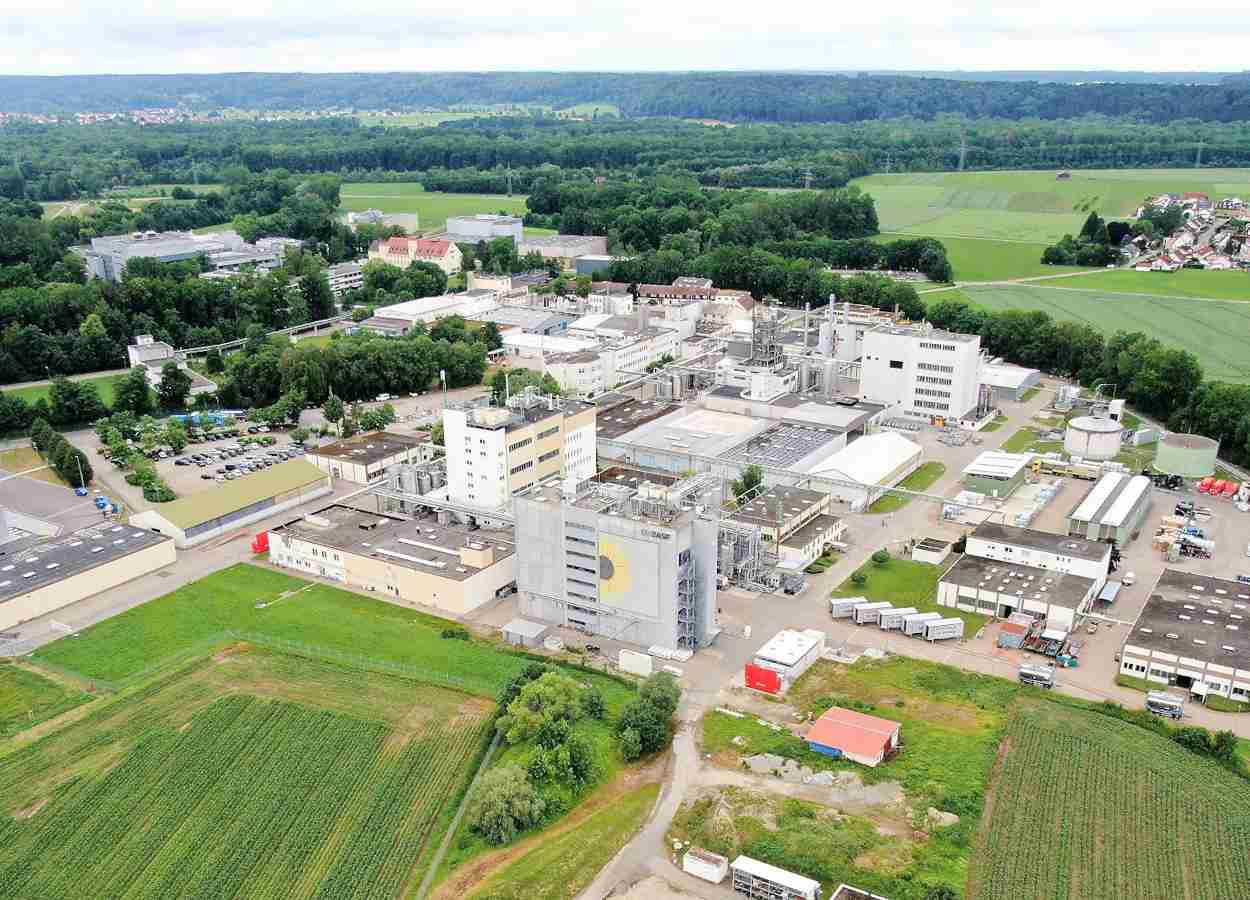 Negócio inclui fábrica na Alemanha e três laboratórios