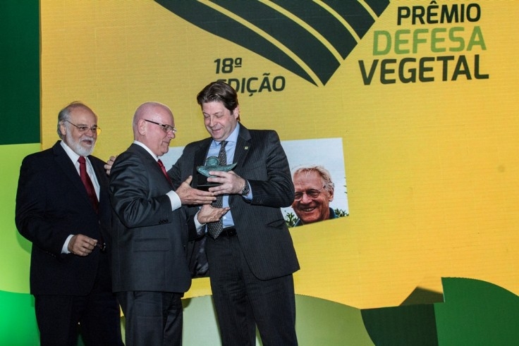 Cultivar conquista Prêmio Defesa Vegetal como veiculo especializado