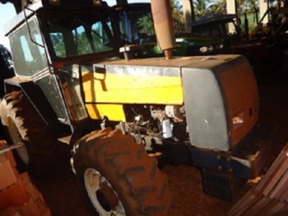 Pacto realiza leilão de máquinas e equipamentos agrícolas