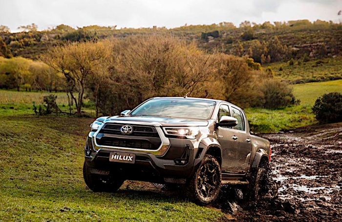 Toyota Hilux e SW4 estreiam novidades na linha 2025