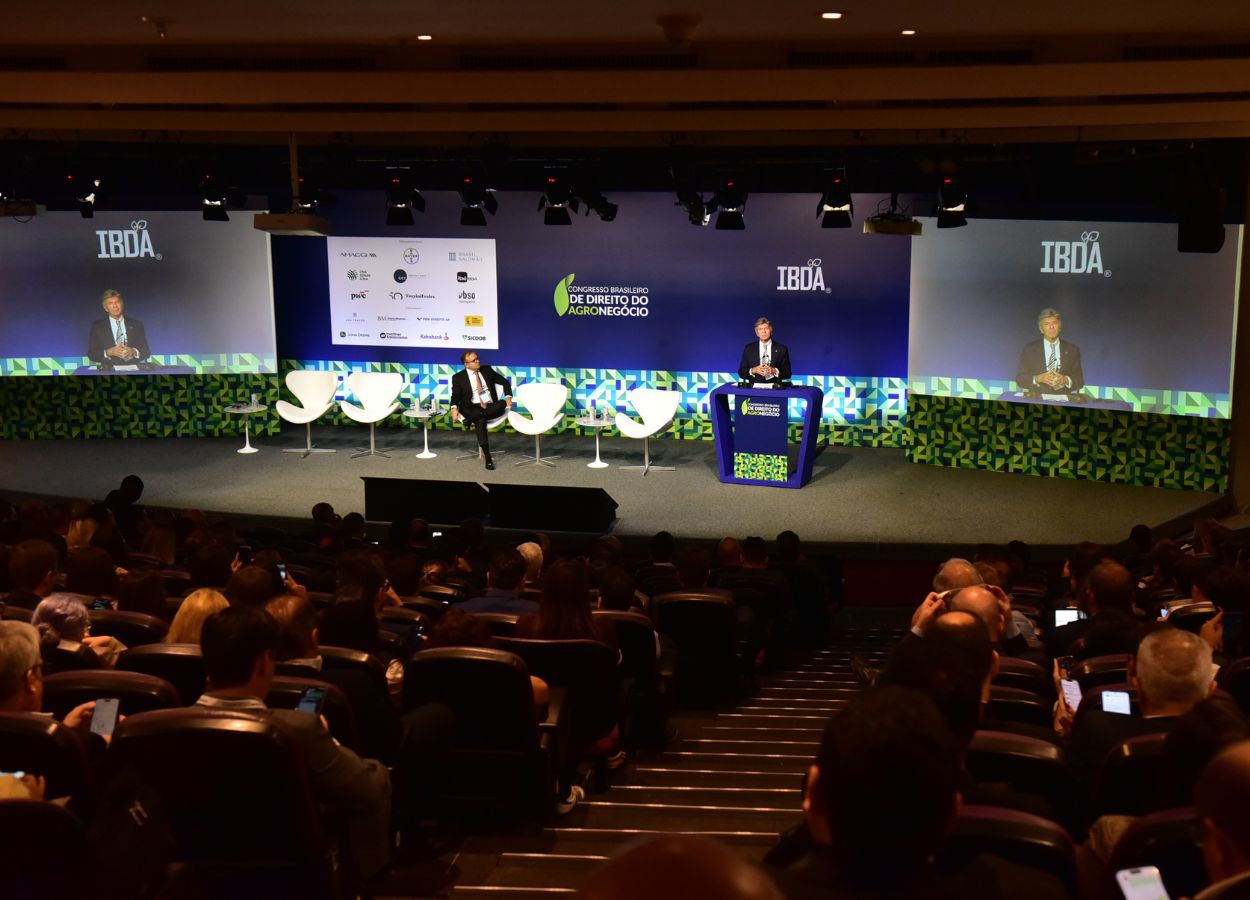 Crise de crédito pauta congresso jurídico do agro