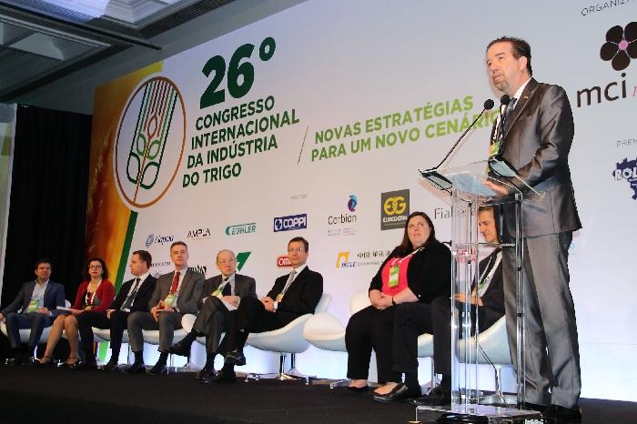 Congresso discute novas estratégias para fortalecer cadeia do trigo