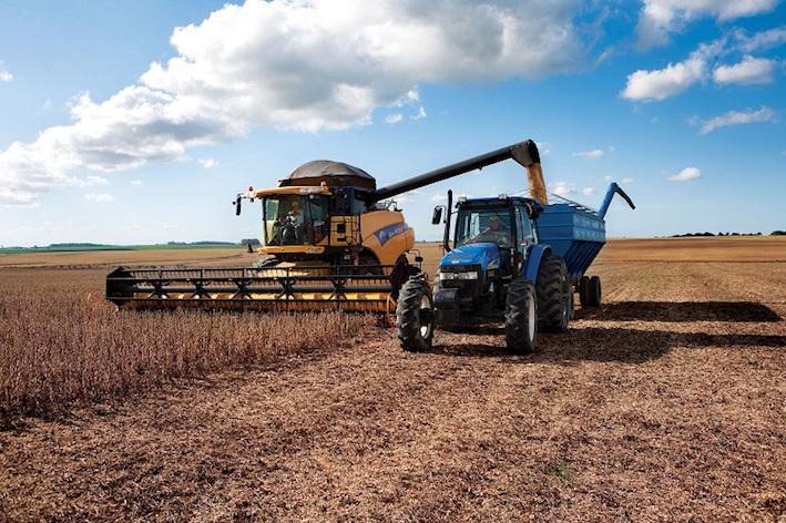 Coopercitrus inaugura concessionárias de máquinas agrícolas